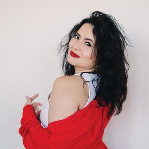 Meet your Posher, Manuela